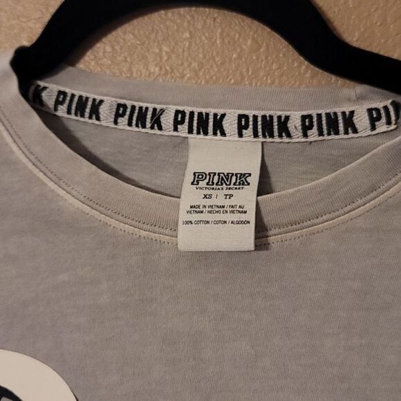 VS Pink Long Sleeve t-shirt‎ - Picture 2 of 4